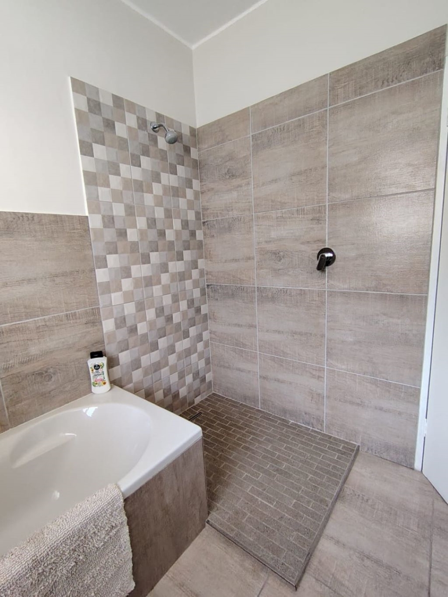 1 Bedroom Property for Sale in Van Ryneveld Western Cape